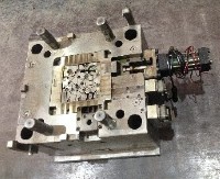 模具